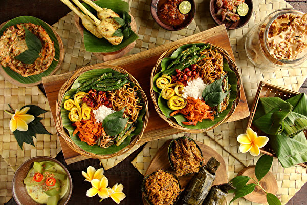 Nasi Goreng & Ẩm Thực Indonesia: Công Thức Chuẩn Vị + Mẹo Nấu Ngon Tại Nhà