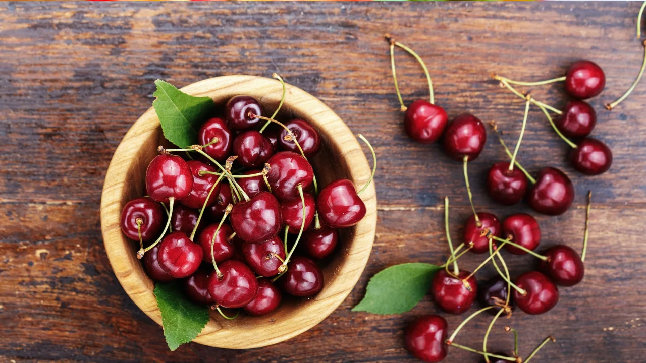 Cherry Nhập Khẩu: Giá Trị Dinh Dưỡng & 5 Lợi Ích Sức Khỏe Không Ngờ