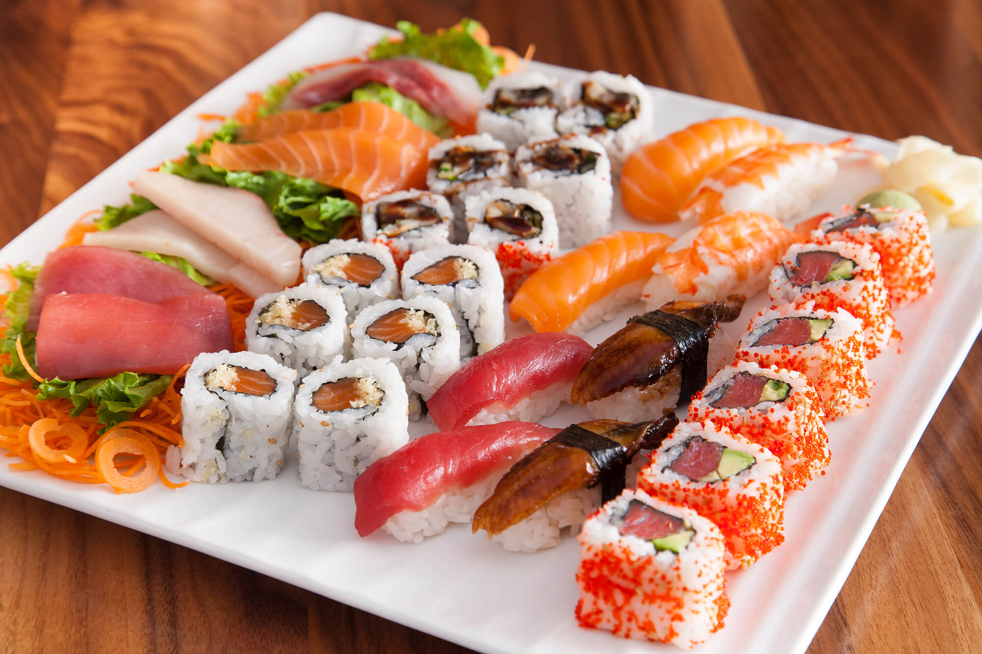 Sushi & Sashimi Nhật Bản: Cách Làm Chuẩn Vị Tại Nhà + Bí Quyết Chọn Nguyên Liệu Tươi Ngon
