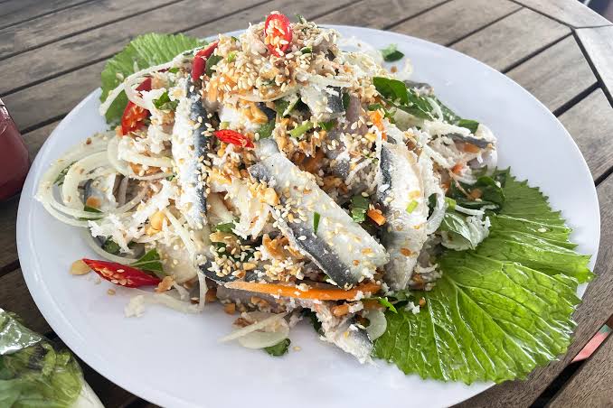 gỏi cá trích